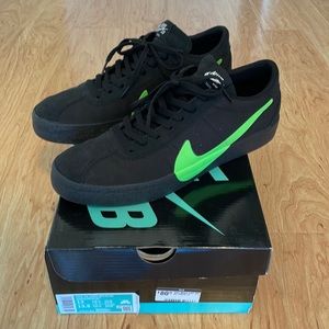 Nike SB Zoom Bruin QS x Poets